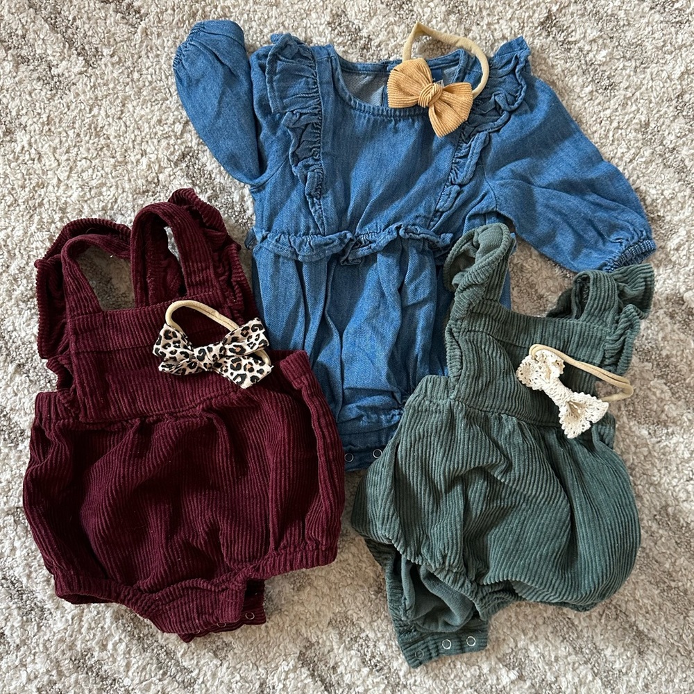 Old Navy | 0-3 months girl romper